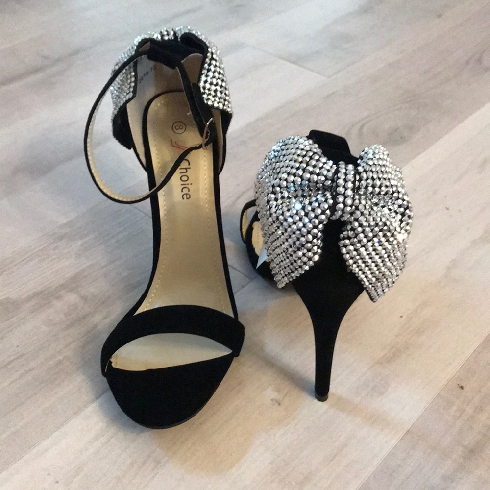 Black Heels size 8